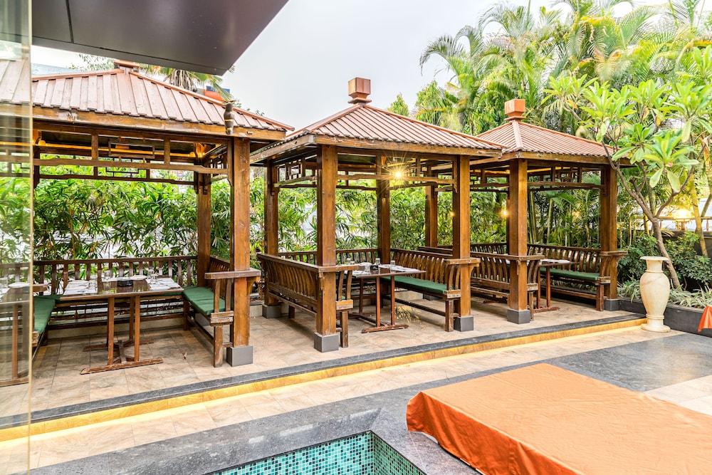 Treebo Premium Grand Emerald Pimpri-Chinchwad Екстер'єр фото