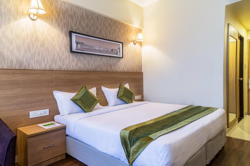 Treebo Premium Grand Emerald Pimpri-Chinchwad Екстер'єр фото