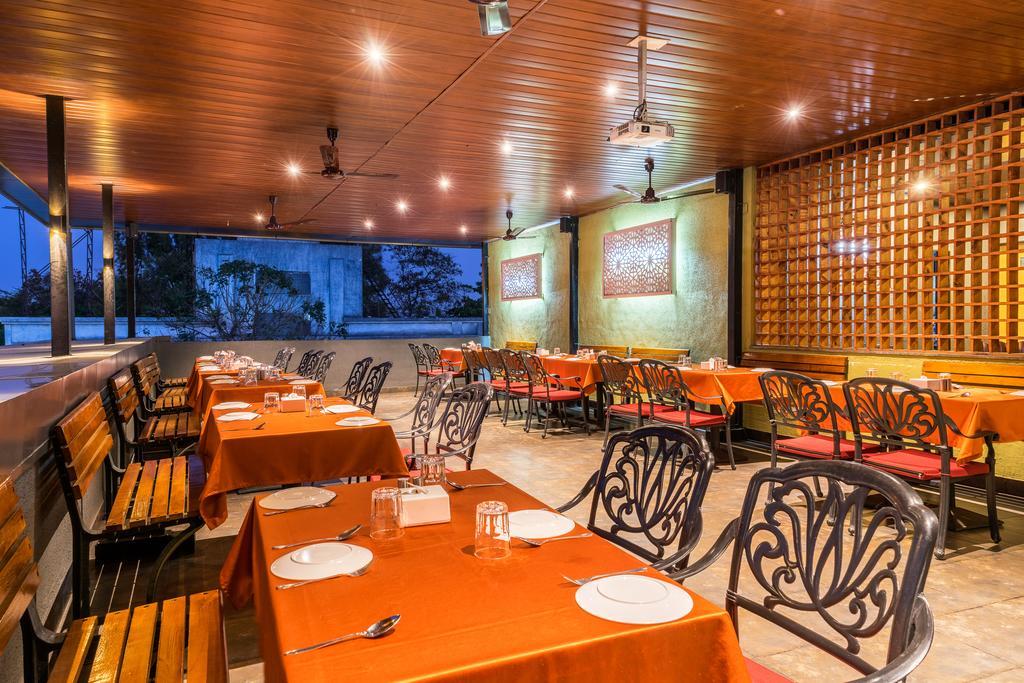 Treebo Premium Grand Emerald Pimpri-Chinchwad Екстер'єр фото