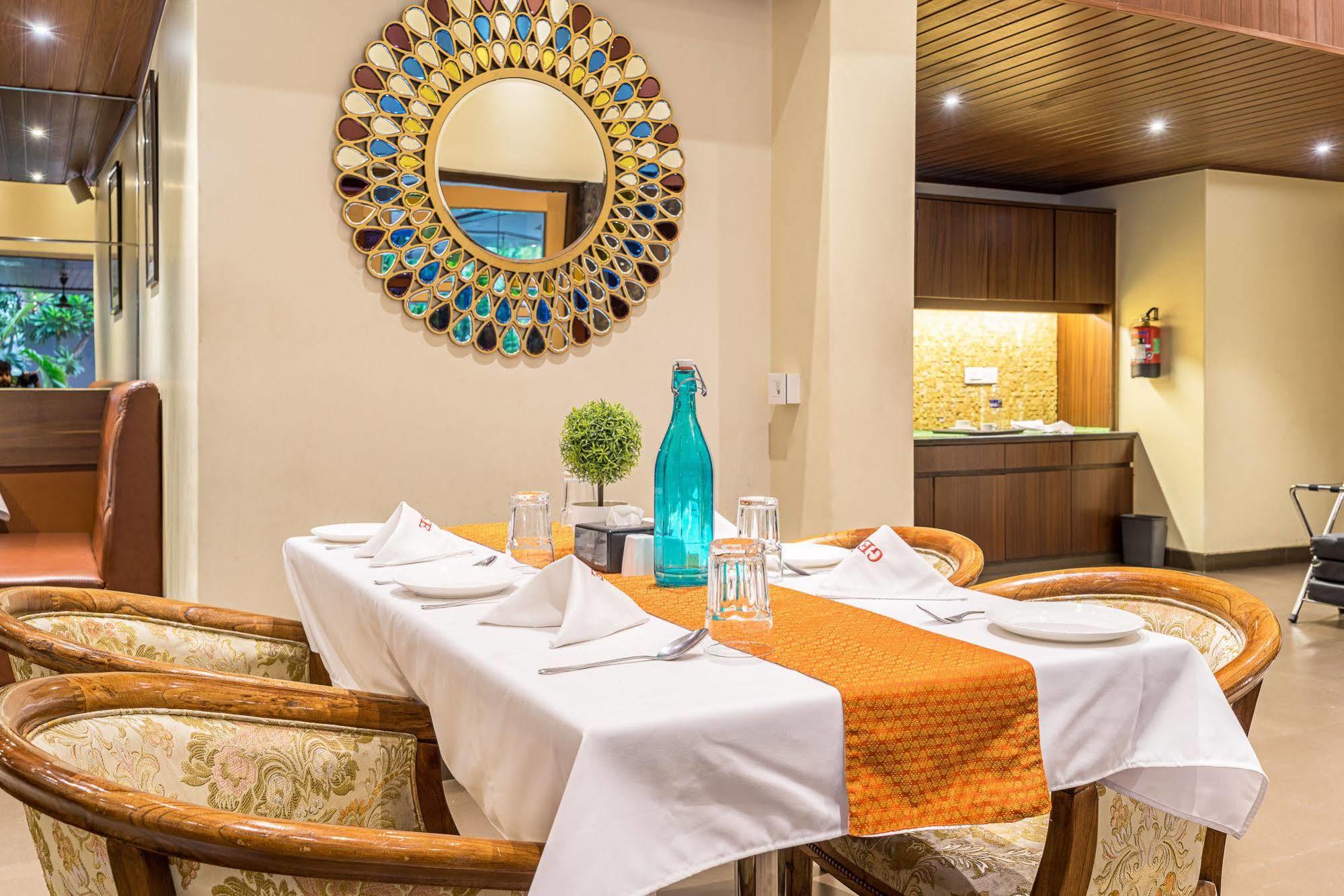 Treebo Premium Grand Emerald Pimpri-Chinchwad Екстер'єр фото
