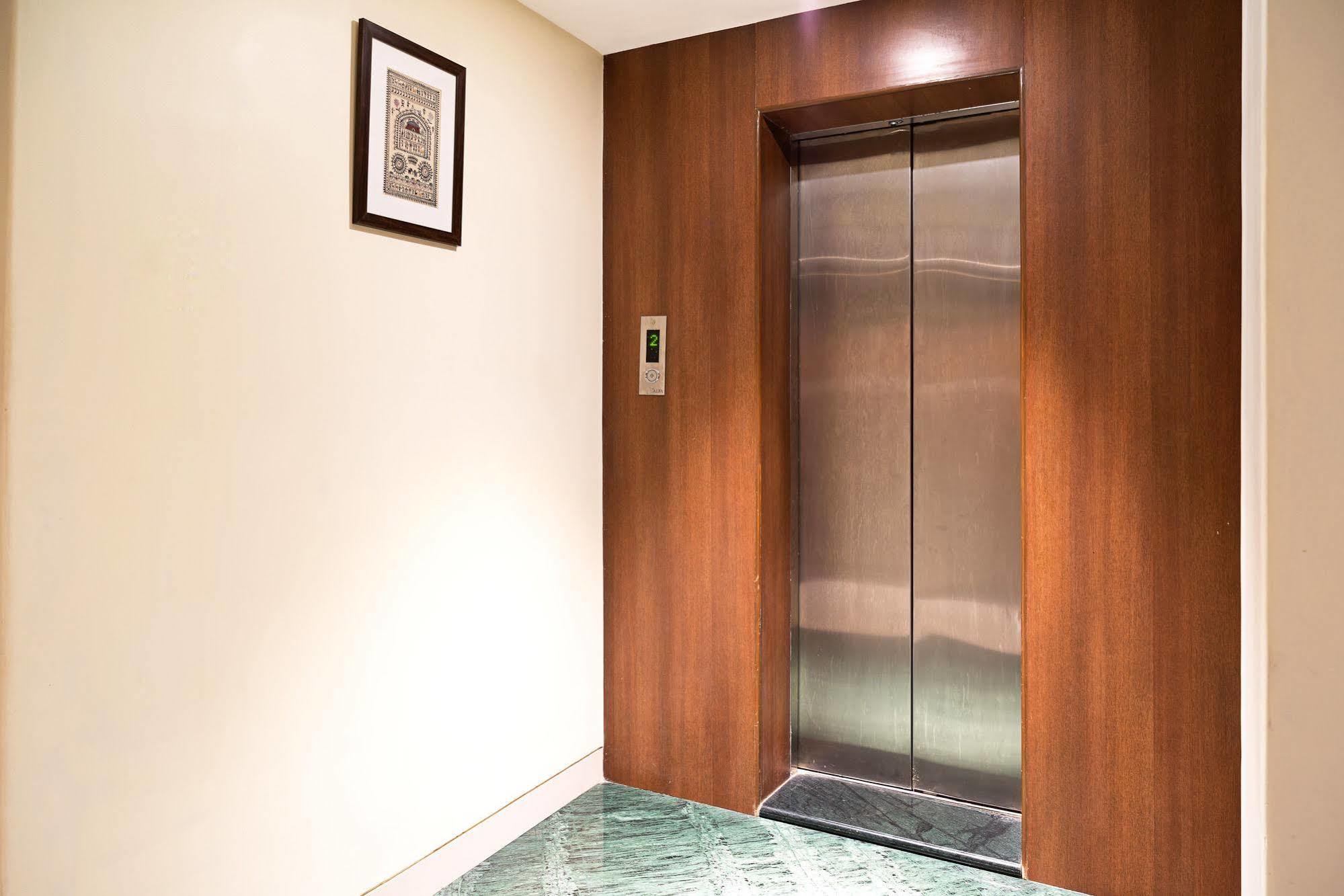 Treebo Premium Grand Emerald Pimpri-Chinchwad Екстер'єр фото