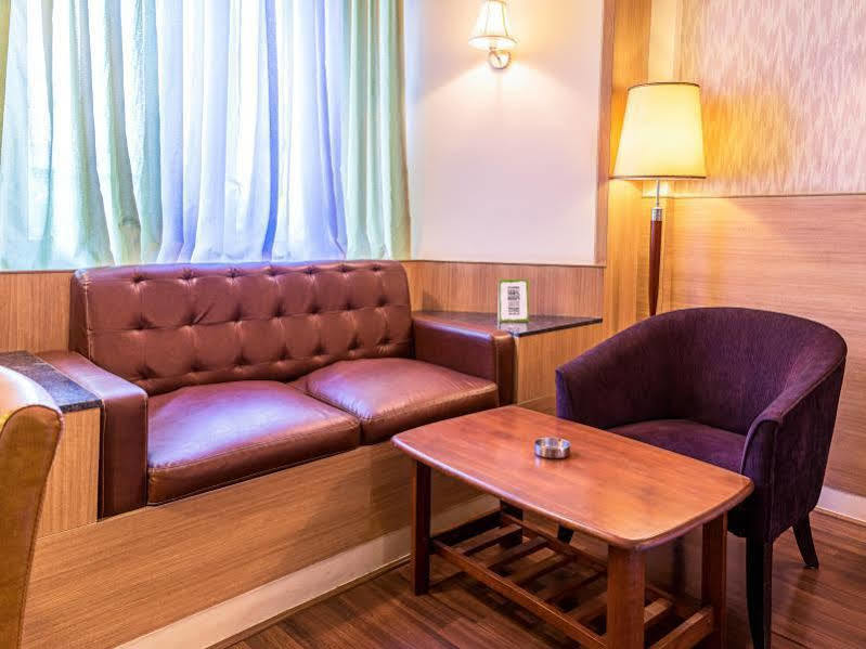 Treebo Premium Grand Emerald Pimpri-Chinchwad Екстер'єр фото