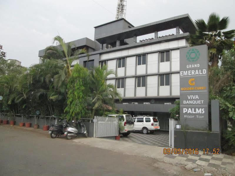 Treebo Premium Grand Emerald Pimpri-Chinchwad Екстер'єр фото
